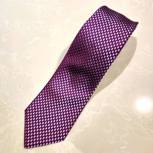 Recent HUGO BOSS Geometric Shapes Lavender Purple 100% Silk Neck Tie Made Italy
